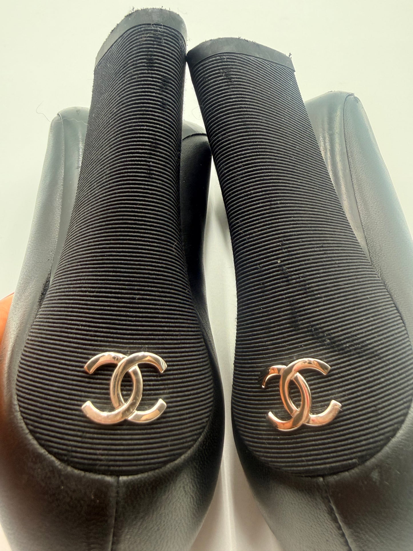 Chanel Pearl Peep-Toe Black Leather Pump Size 38