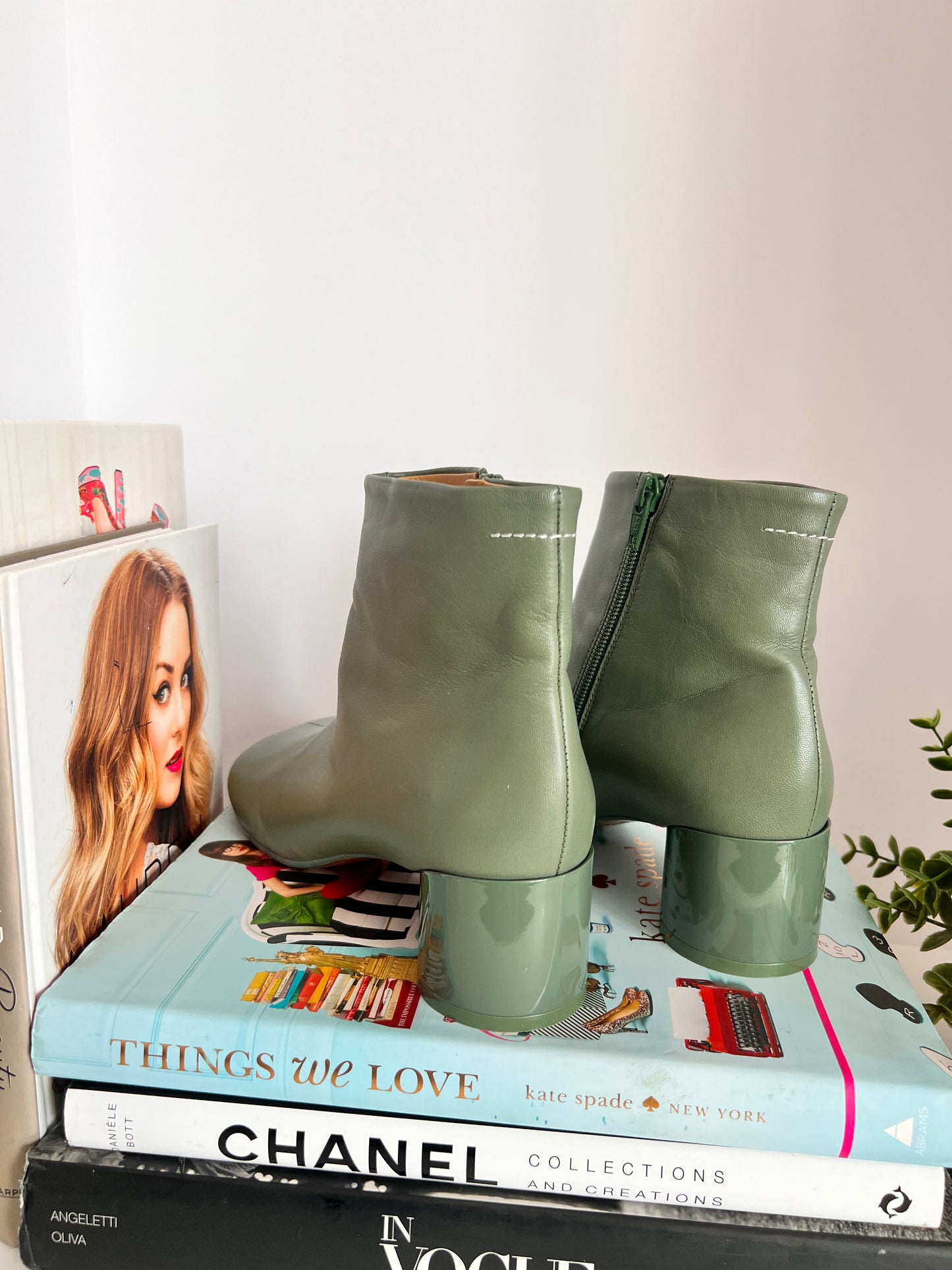 MM6 MAISON MARGIELA Green Leather Ankle Boots Size 40