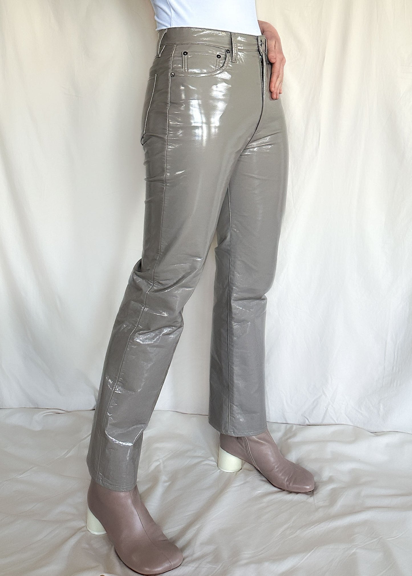 Agolde Taupe Quail Patent 90’s Recycled Leather Pinch Waist Pants Size 28/US6