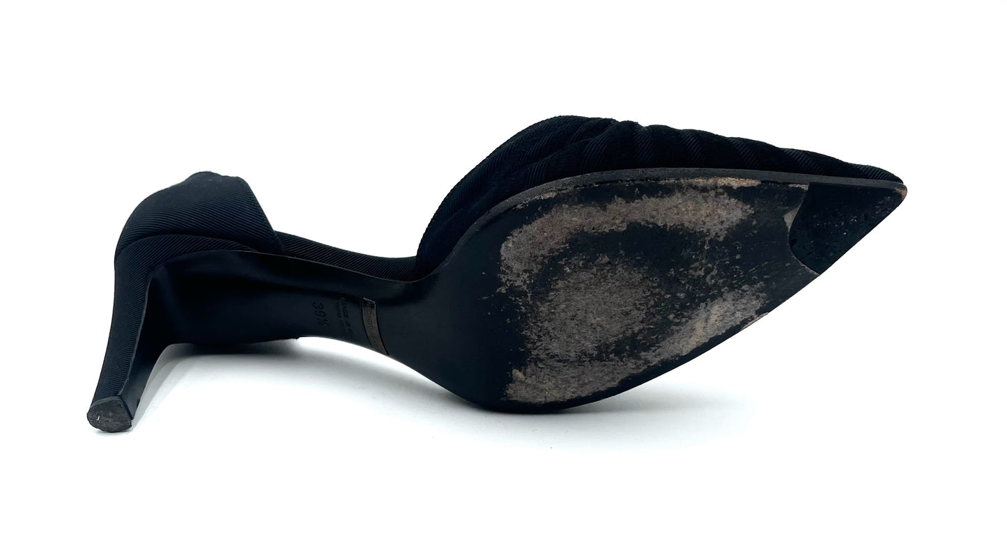 Giorgio Armani Black Pointed Toe Pump Size 39.5