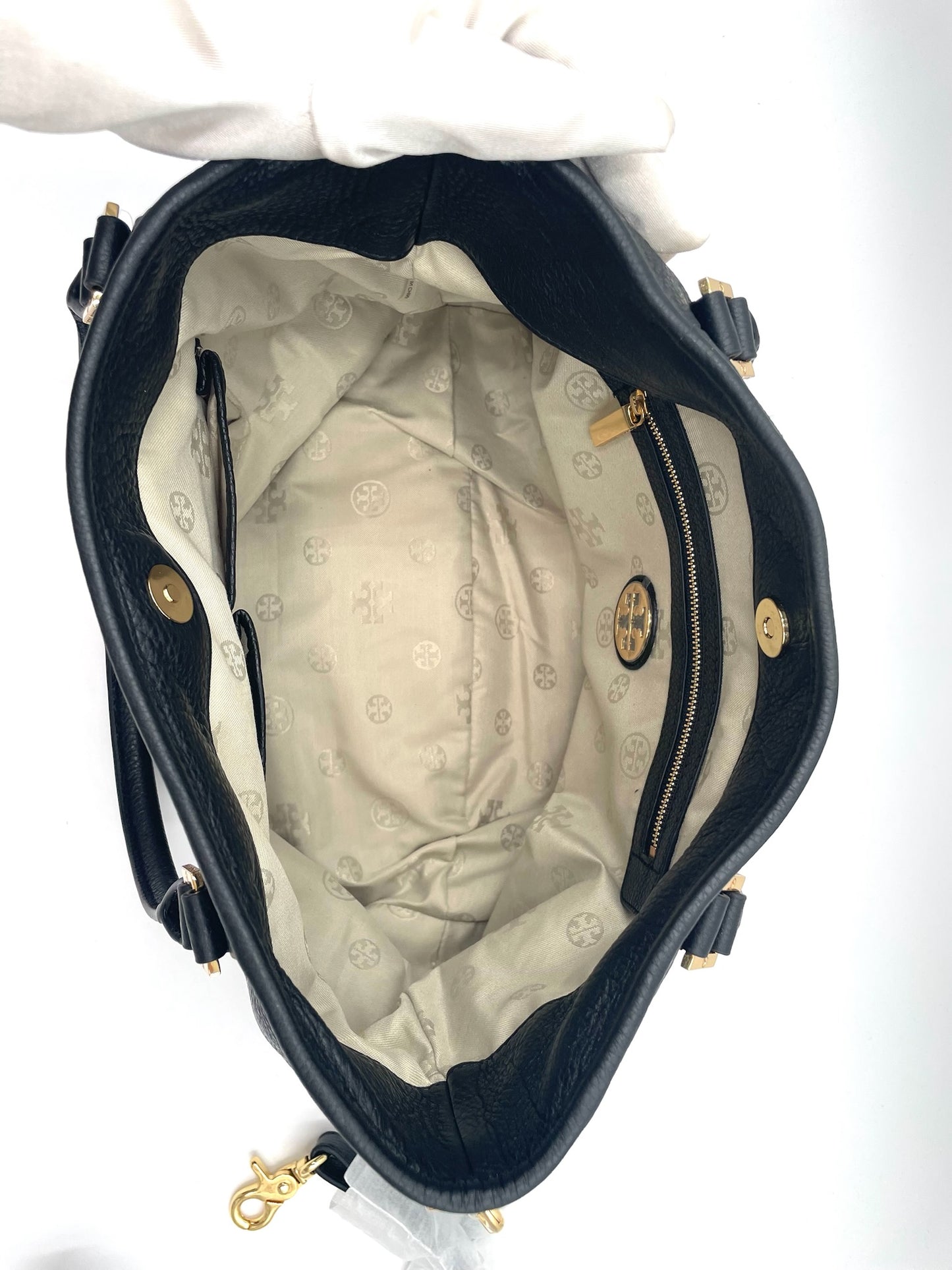 Brand New Tory Burch Black Amanda Hobo Bag