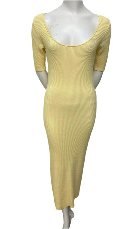 Ganni yellow ribbed maxi dress, size M, with short sleeves and a scoop neck, displayed on a mannequin.