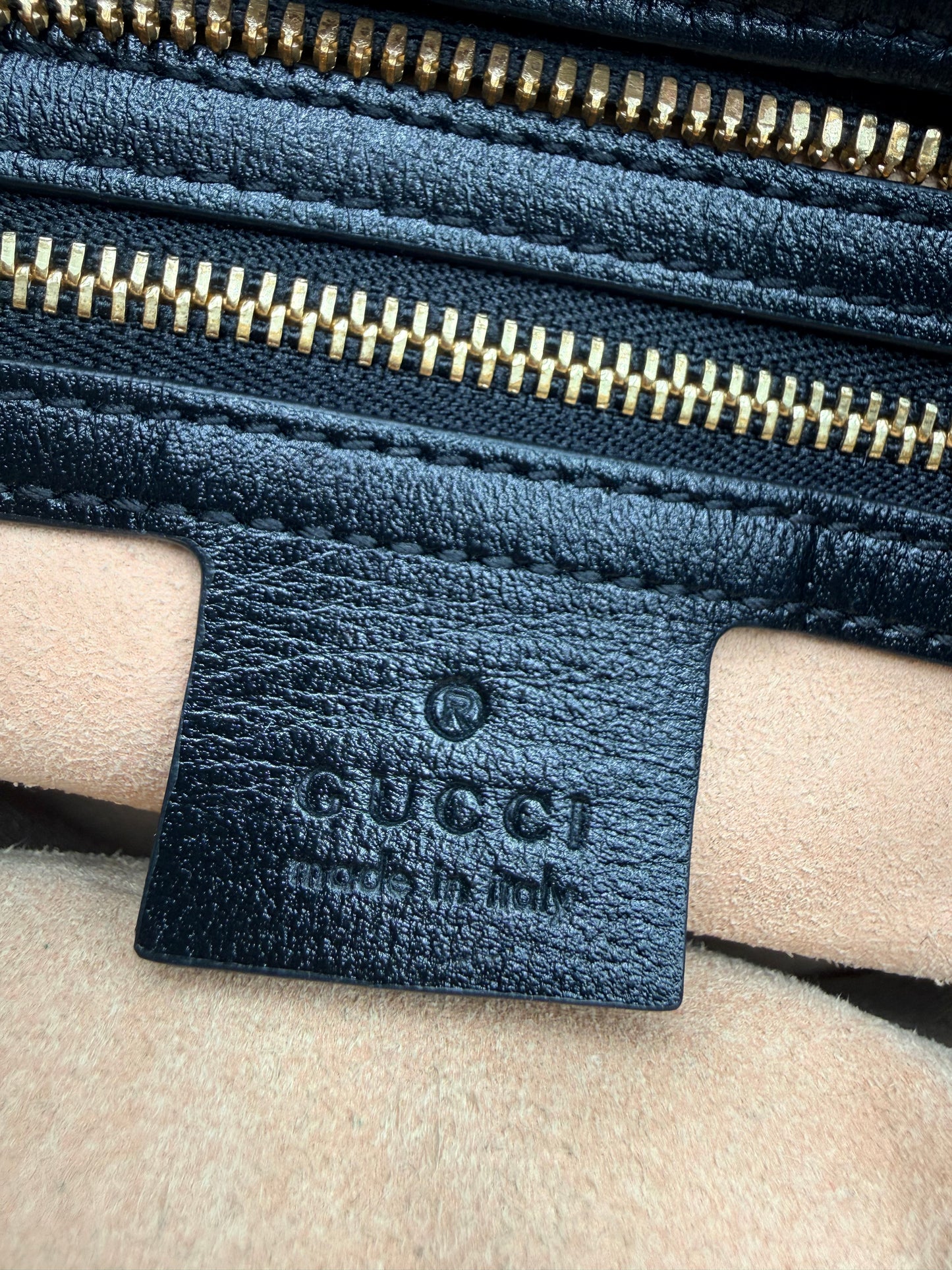 Gucci Black Leather Crossbody Horsebit Bag