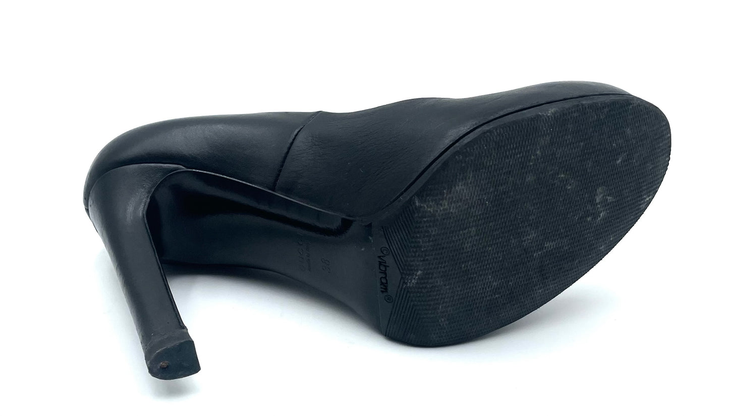Gucci Black Round Toe Pumps Size 38
