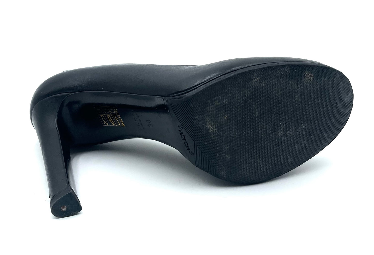 Gucci Black Round Toe Pumps Size 38