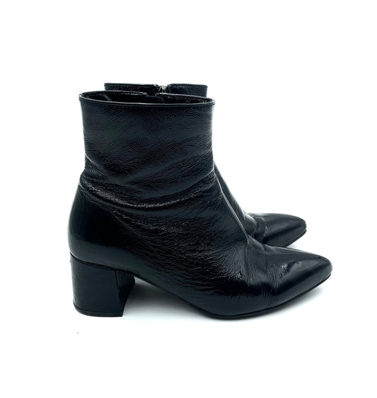 La Canadienne Black Patent Ankle Boots Size 9