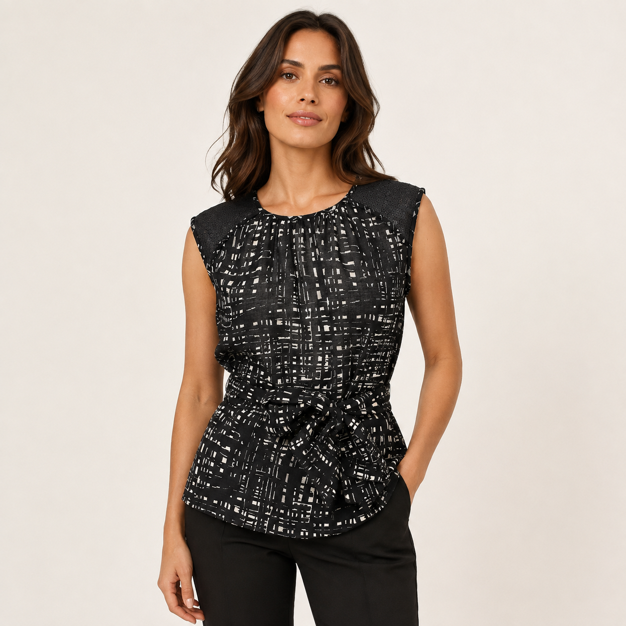 Lida Bday Black Print Sequin Detail Blouse Size 8