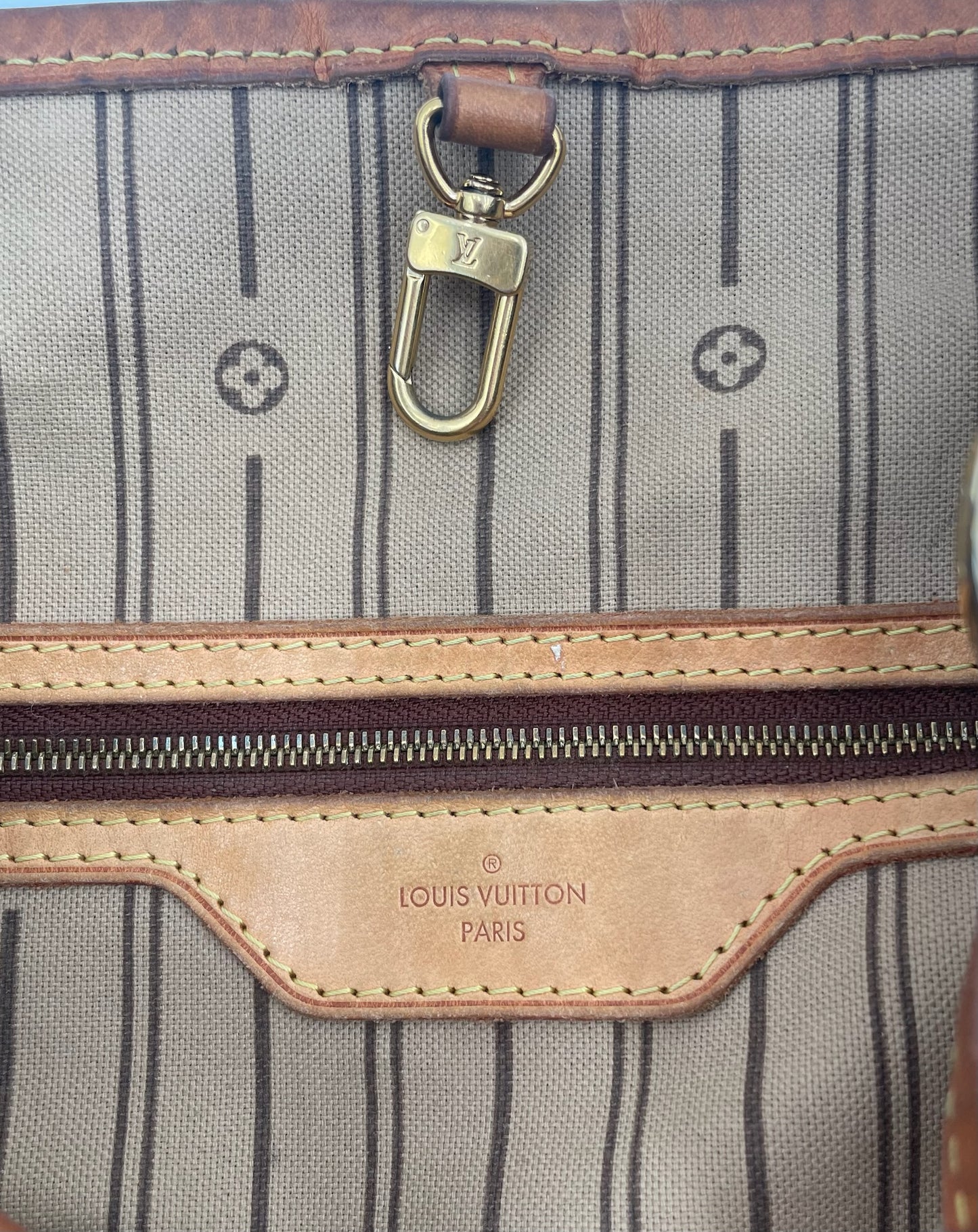 Louis Vuitton Monogram Canvas Delightful MM Handbag