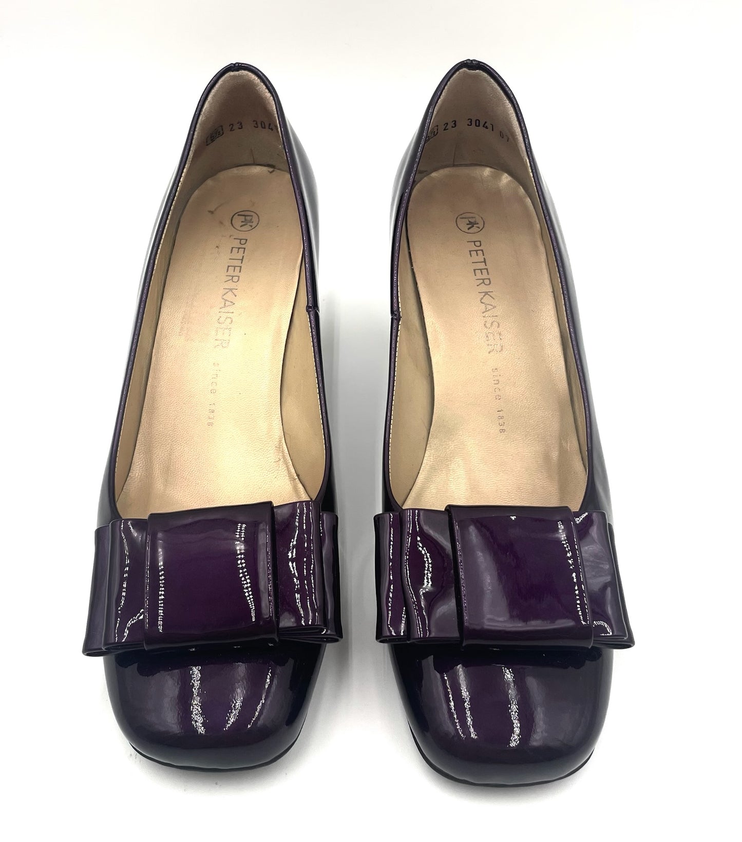 Peter Kaiser Purple Patent Bow Pump Size 5.5