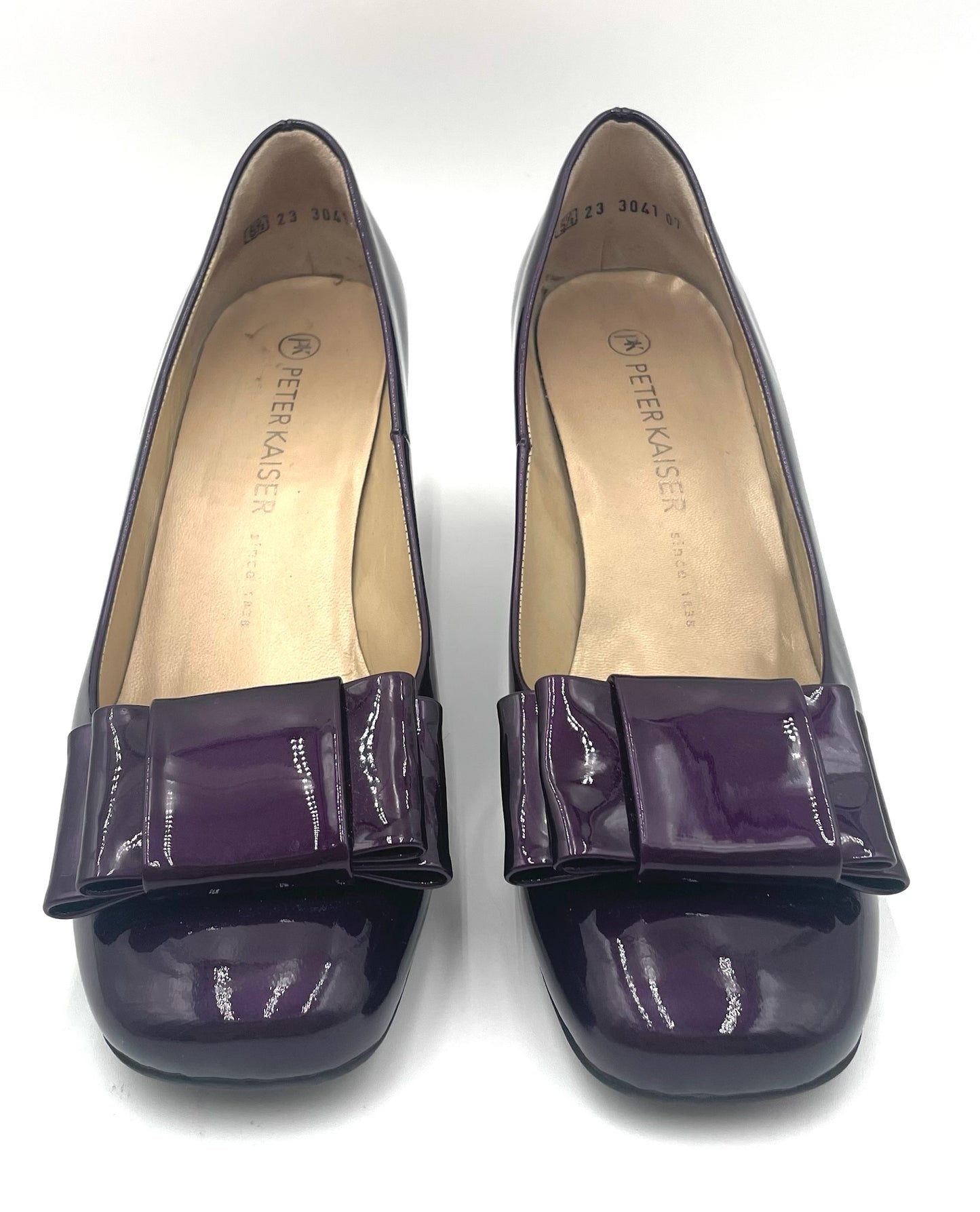 Peter Kaiser Purple Patent Bow Pump Size 5.5