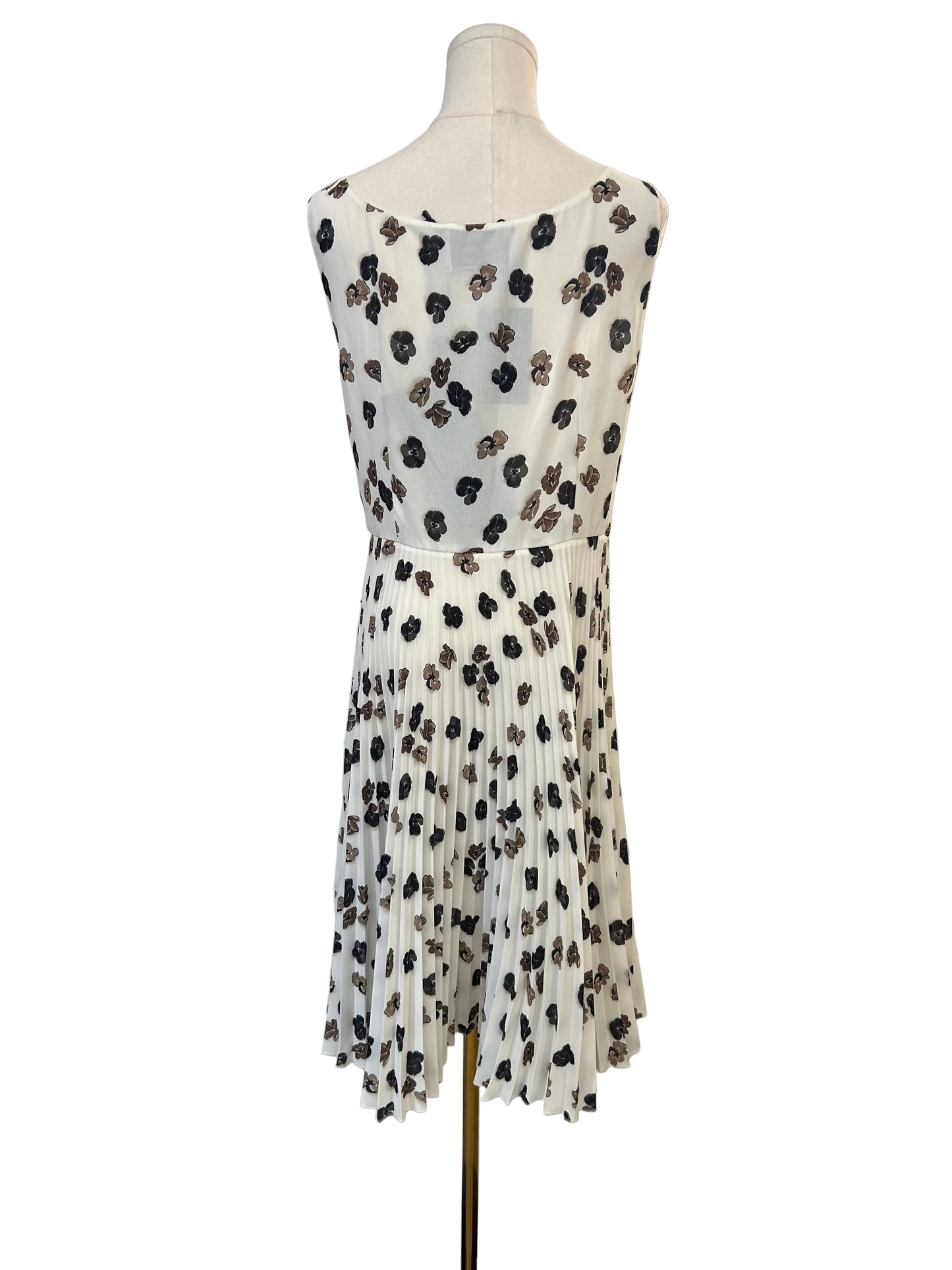 Prada White Floral Pleated Dress Size 46 US 10