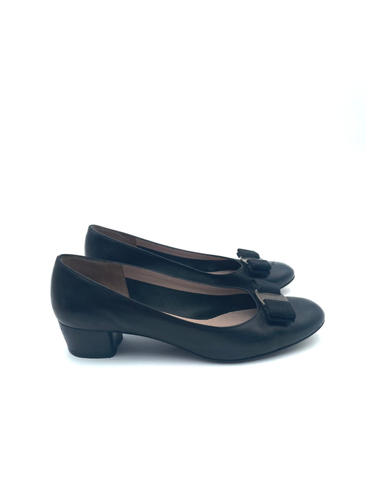 Salvatore Ferragamo Black Bow Pump Size 7.5