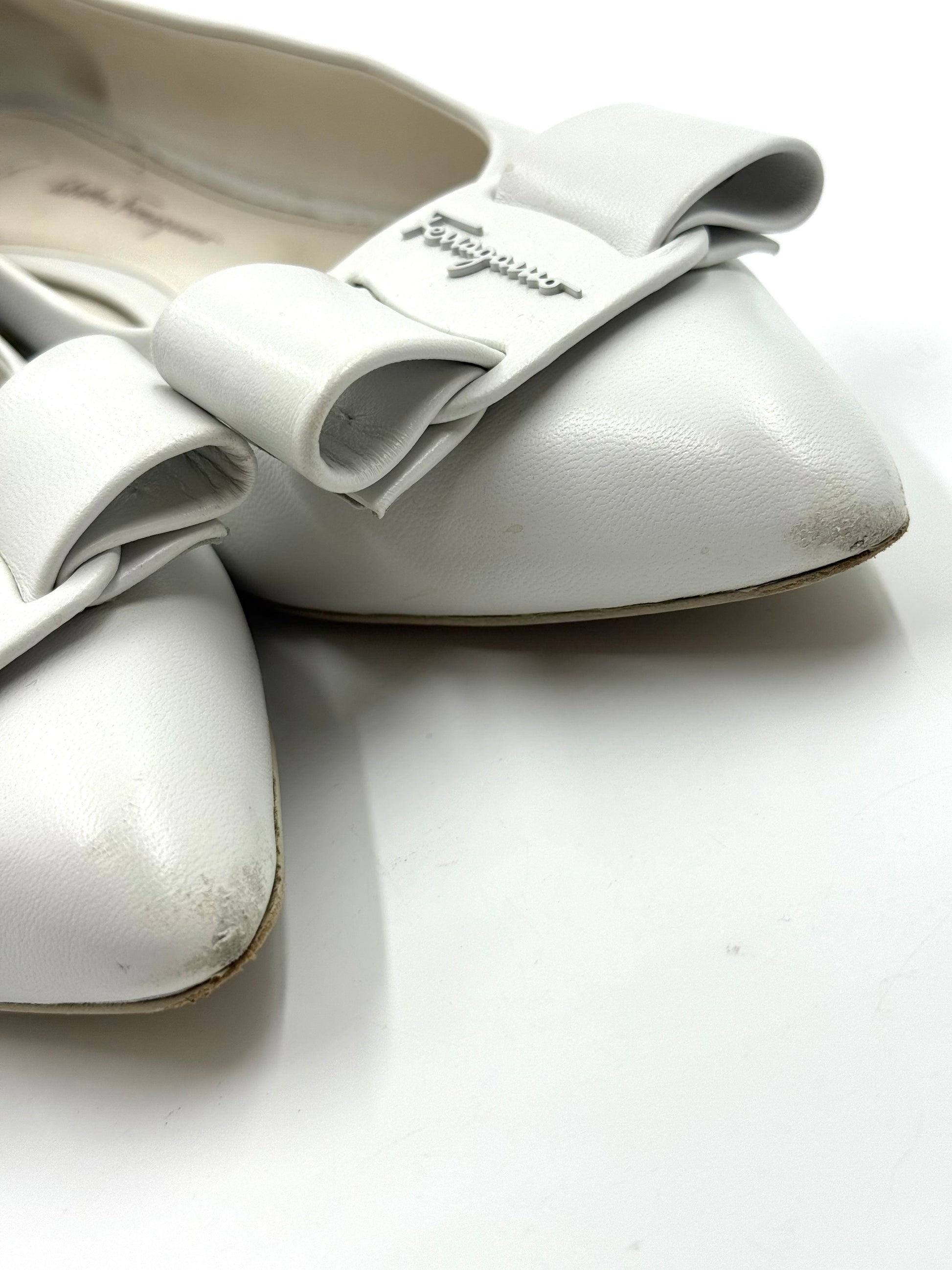 Salvatore Ferragamo White Viva Pointer Toe Ballerina Bow Flats