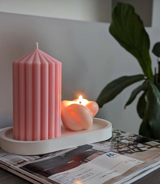 Small Ribbed Candle