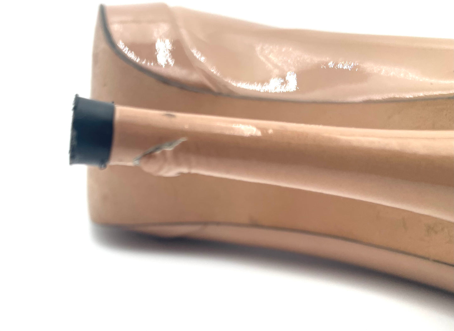Stuart Weitzman Round Toe Nude Patent Leather Pumps Size 7