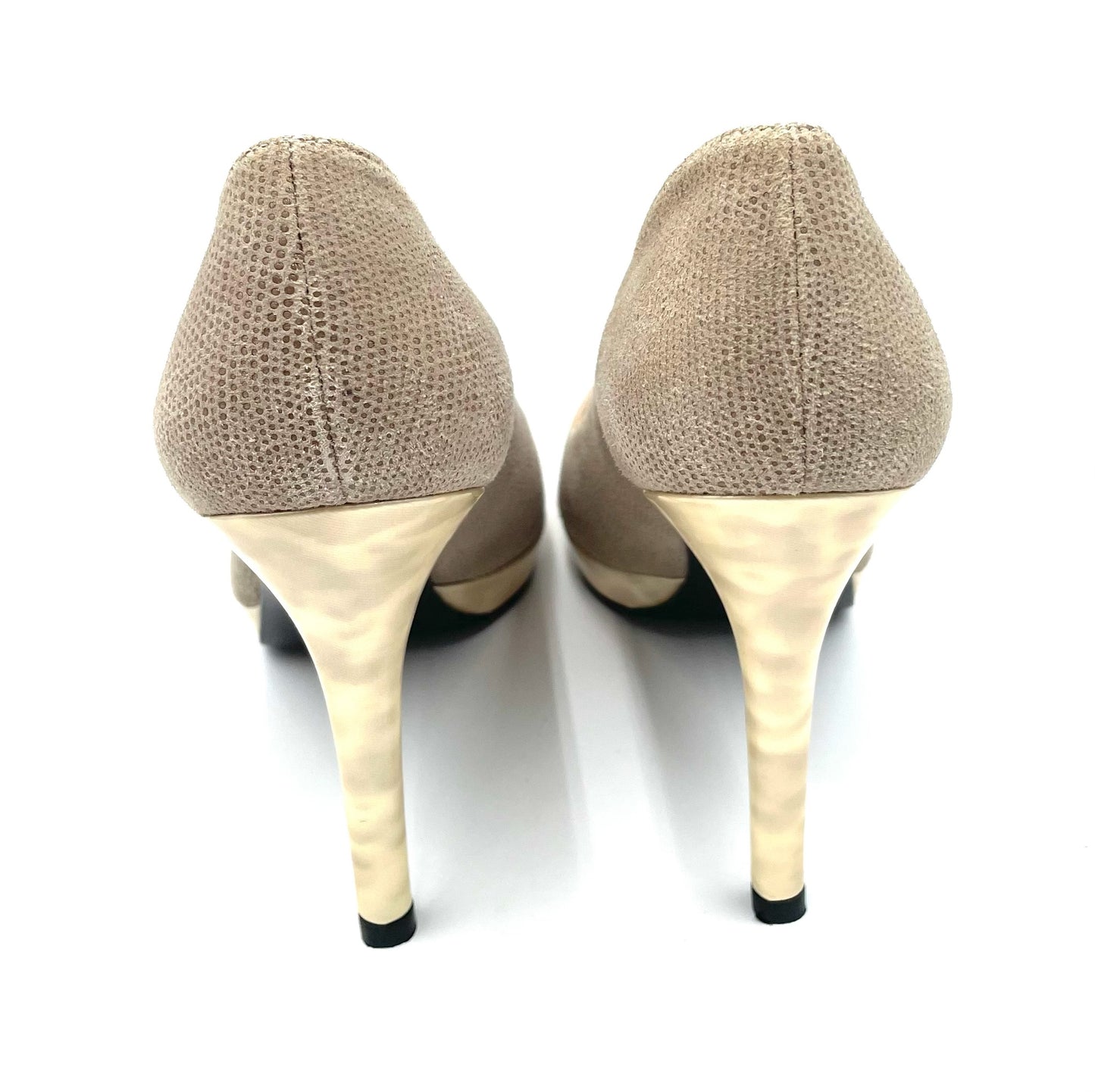 Stuart Weitzmann Fawn Goosebump Nappa Gold Pump Size 6.5