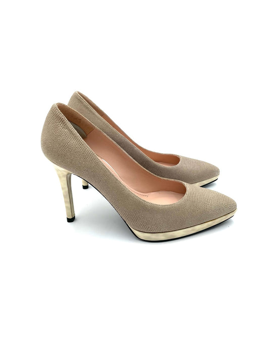 Stuart Weitzmann Fawn Goosebump Nappa Gold Pump Size 6.5