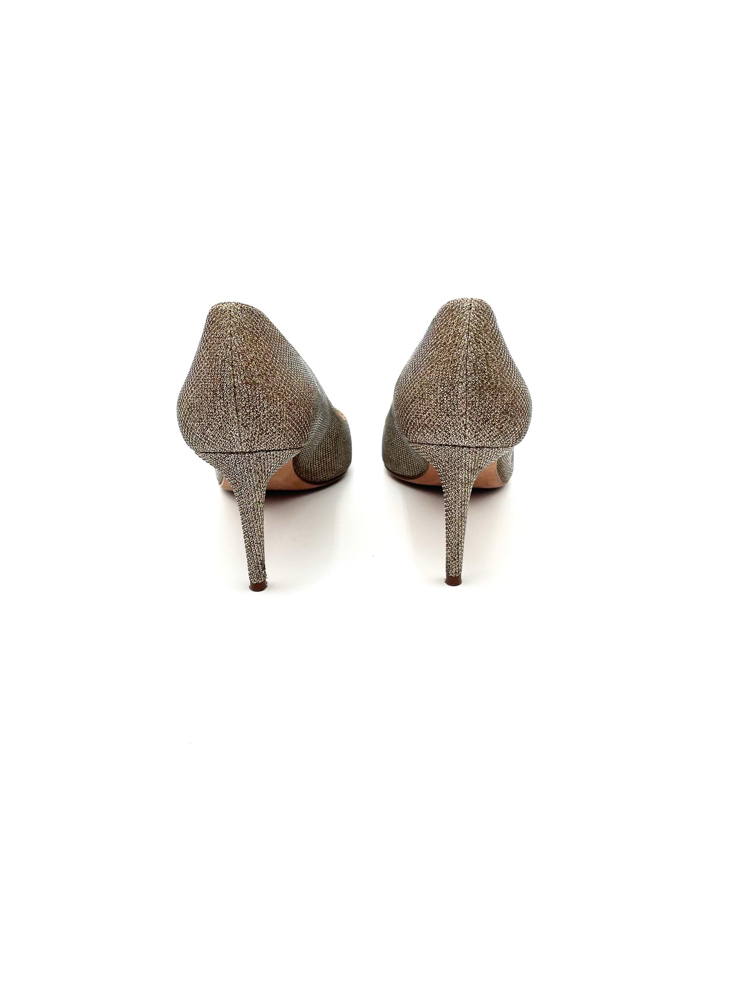 Stuart Weitzmann Gold Pointed Toe Pump Size 11