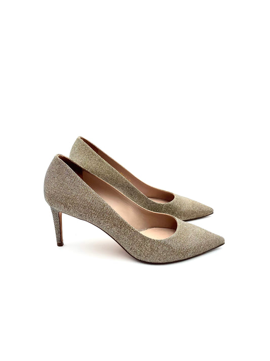 Stuart Weitzmann Gold Pointed Toe Pump Size 11