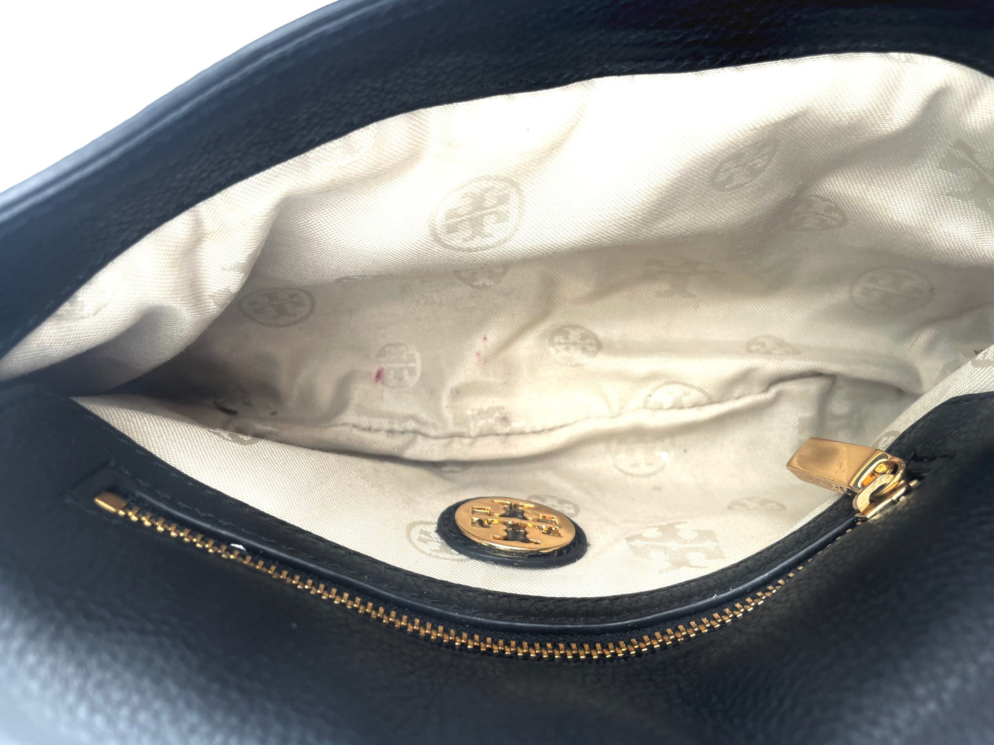 Tory Burch Black Amanda Leather Chain Clutch