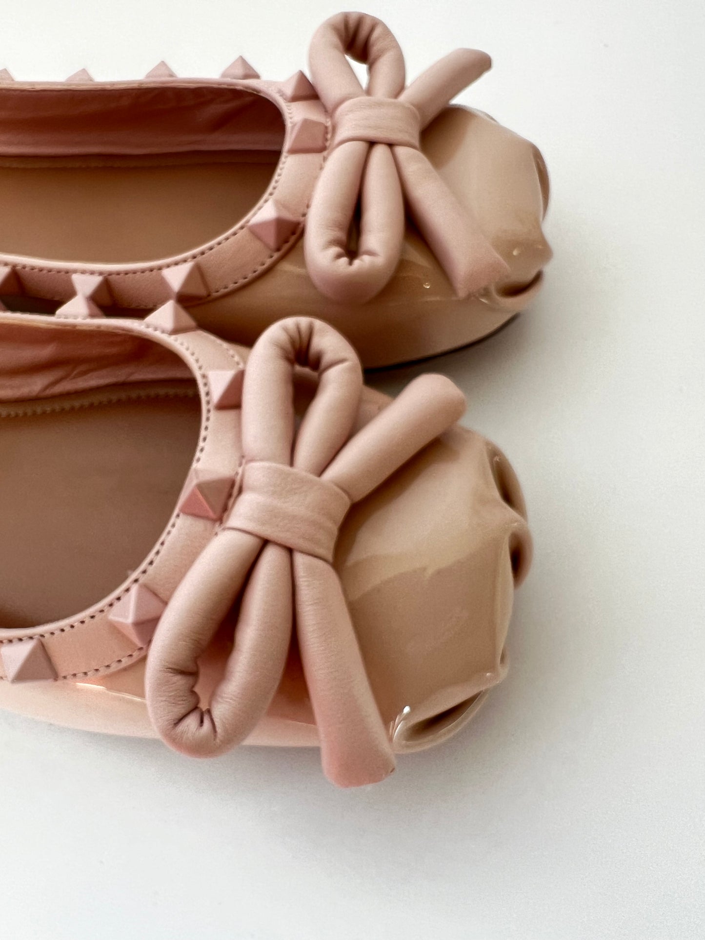 Valentino Garavani  Pink Rockstud Ballet Flats Size 39